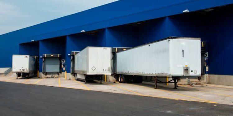 LA DISTRIBUCIÓN Y EL TRANSPORTE