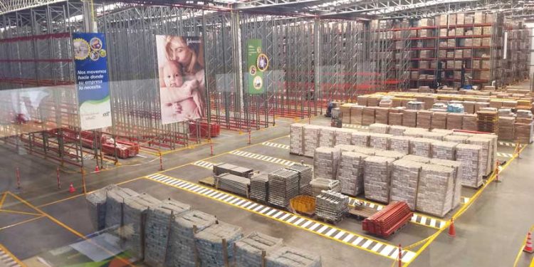 CORP COLOMBIANA DE LOGÍSTICA AMPLIA SU CD CON AR RACKING