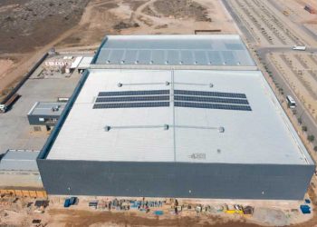 EIT LOGÍSTICA IMPLEMENTA PANELES SOLARES EN SU CD