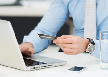 CRECIMIENTO DEL E-COMMERCE EN DICIEMBRE DOBLÓ AL PROMEDIO MENSUAL DEL AÑO HASTA ANTES DE LA CRISIS