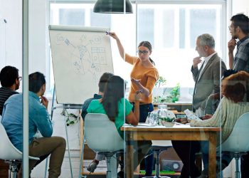 EN ÉPOCA DE CRISIS LA CAPACIDAD DE RESPUESTA Y LA VELOCIDAD SON EL ORO