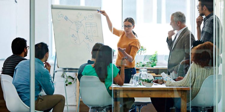 EN ÉPOCA DE CRISIS LA CAPACIDAD DE RESPUESTA Y LA VELOCIDAD SON EL ORO