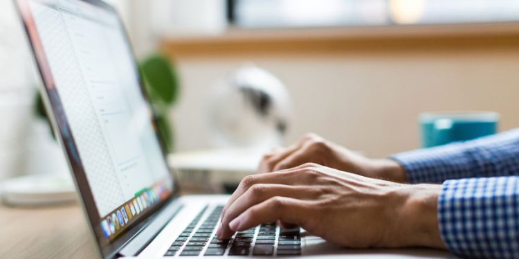 TELETRABAJO: COSTOS Y BENEFICIOS DEL TRABAJO REMOTO EN LAS EMPRESAS