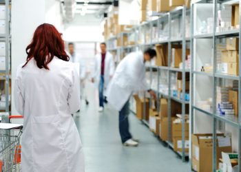 CRISIS SANITARIA: LA OCASIÓN HACE AL LADRÓN