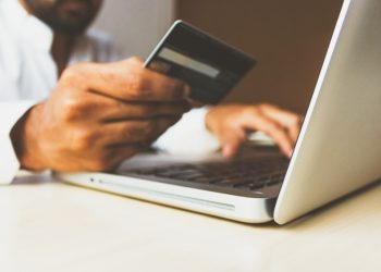 EL E-COMMERCE COMO CLAVE PARA EL DESARROLLO DE LA ECONOMÍA