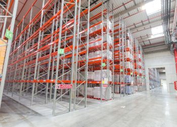 AR RACKING EQUIPA EL NUEVO CENTRO LOGÍSTICO DE DOSSIN ENTREPÔTS (CAPACIDAD DE ALMACENAMIENTO = 66.000 PALETAS)