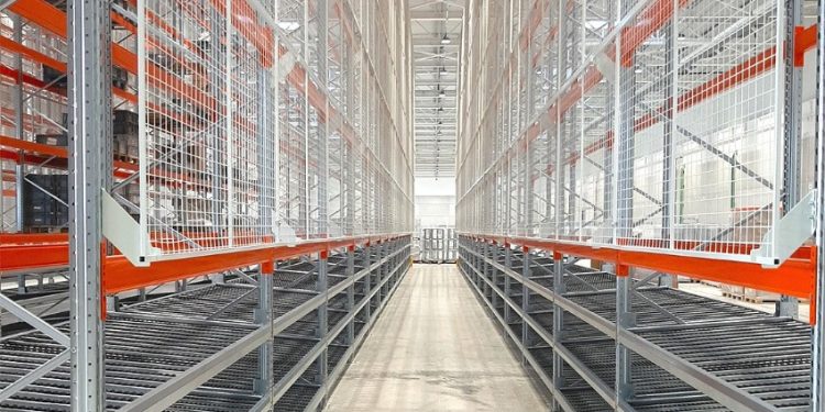 AR RACKING INSTALA SOLUCIONES DE PALETIZACIÓN Y  DE PICKING PARA POWER ELECTRONICS