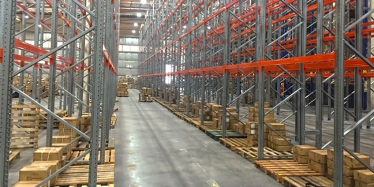 LA BODEGA DE FASHION’S PARK YA CUENTA CON EL RACK SELECTIVO DE AR RACKING