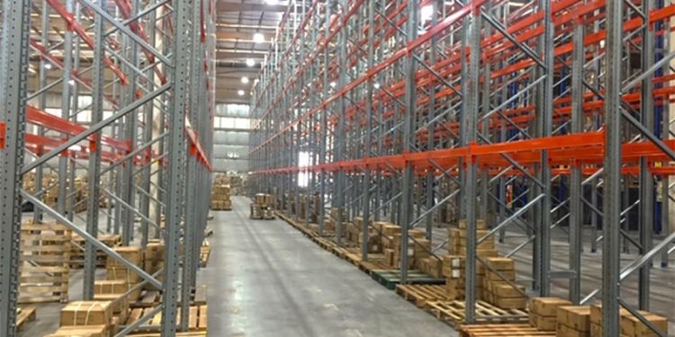 LA BODEGA DE FASHION’S PARK YA CUENTA CON EL RACK SELECTIVO DE AR RACKING