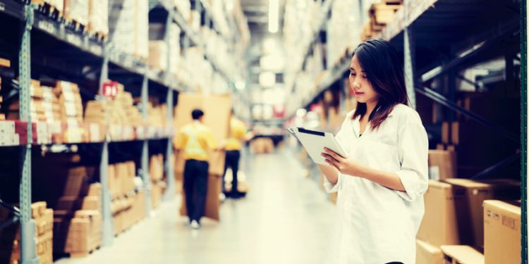 LAS CONSECUENCIAS ESTRATÉGICAS Y OPERATIVAS DEL NUEVO ECOSISTEMA E-COMMERCE