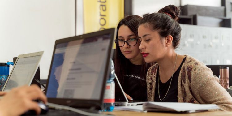 A TRAVÉS DE SESIONES EN VIVO, LABORATORIA INVITA A CONOCER MÁS DE SU BOOTCAMP Y LAS OPORTUNIDADES QUE HAY EN EL MUNDO TECH