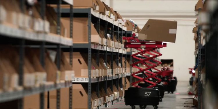 INNOVANDO LA LOGÍSTICA CON INTELIGENCIA ARTIFICIAL, ROBOTS AUTÓNOMOS Y UNA ALIANZA ESTRATÉGICA