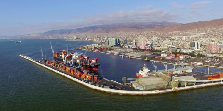 PUERTO ANTOFAGASTA: PILAR ESTRATÉGICO DE DESARROLLO SUSTENTABLE PARA EL COMERCIO EXTERIOR DEL NORTE DE CHILE Y CORREDOR BIOCEÁNICO CAPRICORNIO