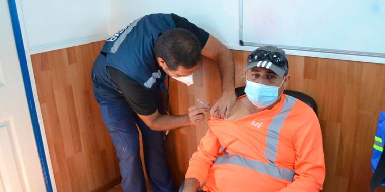 INICIÓ PROCESO DE VACUNACIÓN COVID-19 PARA TRABAJADORES Y TRABAJADORAS DE PUERTO ANTOFAGASTA