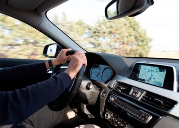 LA TECNOLOGÍA DIGITAL ACELERA LA TRANSFORMACIÓN DE LA INDUSTRIA AUTOMOTRIZ