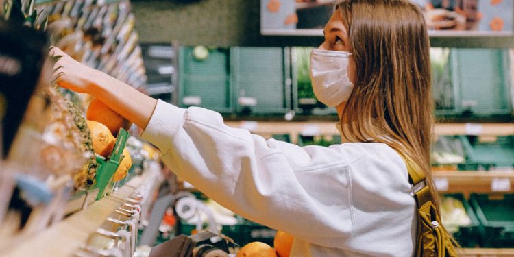 ¿CUÁL FUE EL EFECTO DE LAS MEDIDAS DE CUARENTENA EN EL STOCK Y EN LAS VENTAS DEL RETAIL?