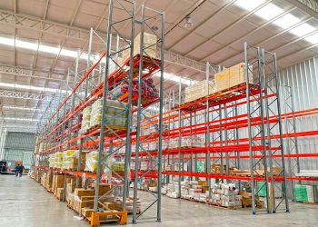 AR RACKING EQUIPA EL CD QUE CONSOLIDA LA EXPANSIÓN DE FERRETERÍAS PUNTO MAESTRO