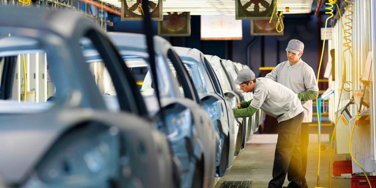 ¿CÓMO EVITAR DISRUPCIONES EN EL SECTOR AUTOMOTRIZ DESDE LA CADENA DE SUMINISTRO?