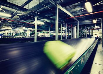 SANTIAGO NO ES CHILE. ¿ESTÁ EL E-COMMERCE AL DEBE CON LOS CLIENTES REGIONALES?