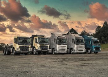 LA NUEVA LÍNEA DE CAMIONES VOLVO ESTÁ LLENA DE TECNOLOGÍAS INNOVADORAS QUE MAXIMIZAN LA SEGURIDAD