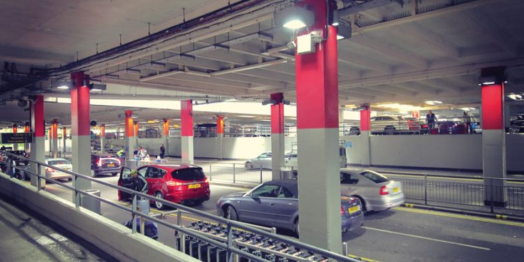 CENTROS COMERCIALES: ¿LLEGÓ EL MOMENTO DE REINVENTARSE?