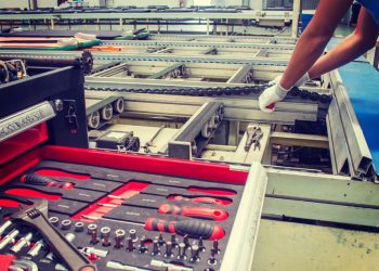 ECONOMÍA 2022: AJUSTES E INCERTIDUMBRE MARCAN LAS PROYECCIONES DE CHILE