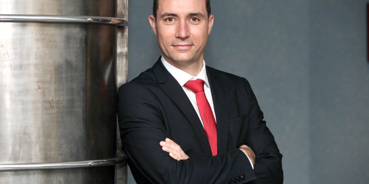 JOSÉ MANUEL LUCIO RELEVA A IÑAKI ARRIOLA AL FRENTE DE AR RACKING