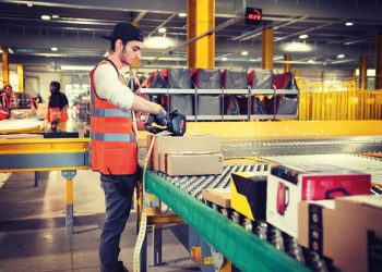 FALTA DE COLABORADORES. UN DOLOR DE CABEZA PARA LA INDUSTRIA LOGÍSTICA