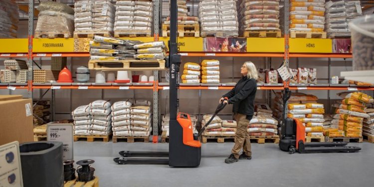 ARRIMAQ PRESENTA NUEVA LÍNEA BT TYRO