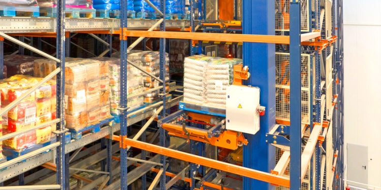 MECALUX ROBOTIZA EL ALMACÉN DE ALINATUR PARA PRODUCIR 120.000 TONELADAS ANUALES DE ALIMENTOS PARA MASCOTAS