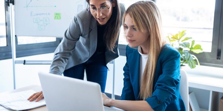 REVOLUCIONANDO LAS INDUSTRIAS CHILENAS: MUJERES QUE DEJAN HUELLA