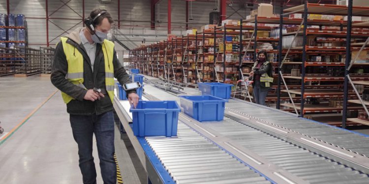 EL GIGANTE DEL RETAIL CARREFOUR IMPLEMENTA EN BÉLGICA LA SOLUCIÓN DE PICKING POR VOZ DE ALTO RENDIMIENTO ZETESMEDEA