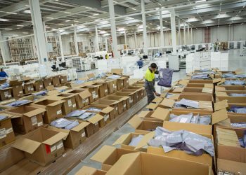 LOGISFASHION SUMA DOS NUEVOS CENTROS Y NUEVAS VERTICALES