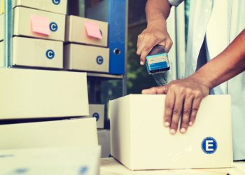 ¿POR DÓNDE AVANZA EL E-COMMERCE? TECNOLOGÍA, SERVICIO Y CONSUMIDOR LAS CLAVES DE LA MIRADA ONLINE