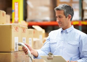 PROCESOS MÁS EFICIENTES Y ÁGILES: FORTALECIENDO LA LABOR DE LOS ALMACENES DE E-COMMERCE