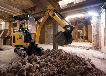 DE LA MANO DE DERCOMAQ: LLEGA A CHILE LA PRIMERA MINIEXCAVADORA COMPLETAMENTE ELÉCTRICA JCB