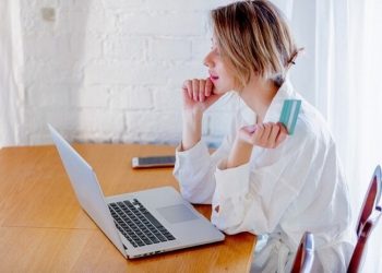 COMBATIENDO LA SOBREDEMANDA DE PEDIDOS EN ESTE CYBERDAY CON TECNOLOGÍA