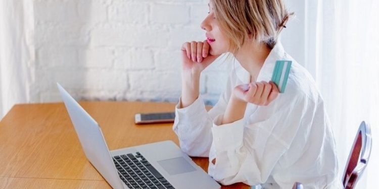 COMBATIENDO LA SOBREDEMANDA DE PEDIDOS EN ESTE CYBERDAY CON TECNOLOGÍA