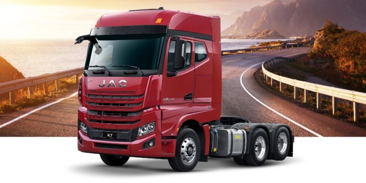 DERCOMAQ PRESENTA K7, EL NUEVO CAMIÓN JAC AUTOMATIZADO Y DE LUJO