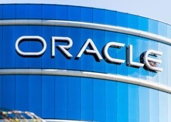 KOMAX UTILIZA ORACLE CLOUD PARA EL SECTOR MINORISTA PARA REVISAR SU INVENTARIO Y SU TECNOLOGÍA EN LA TIENDA