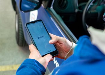 TELEVISORES, GORRAS Y CAMISETAS DE LA SELECCIÓN, LOS TRES PRODUCTOS MÁS ELEGIDOS POR LOS CHILENOS PARA EL MUNDIAL