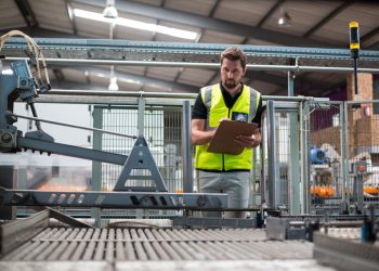 INDUSTRIA 4.0: EL CAMINO DE TRANSFORMACIÓN HACIA LA FÁBRICA INTELIGENTE