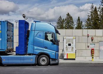 VOLVO PRESENTA EN EUROPA CAMIÓN DE CELDAS DE COMBUSTIBLE DE HIDRÓGENO CON CERO EMISIONES