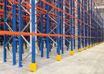 CUMPLIMIENTO Y CALIDAD: ESNOVA IMPLEMENTA IMPORTANTE PROYECTO DE ALMACENAMIENTO EN PLÁSTICOS HOFFENS