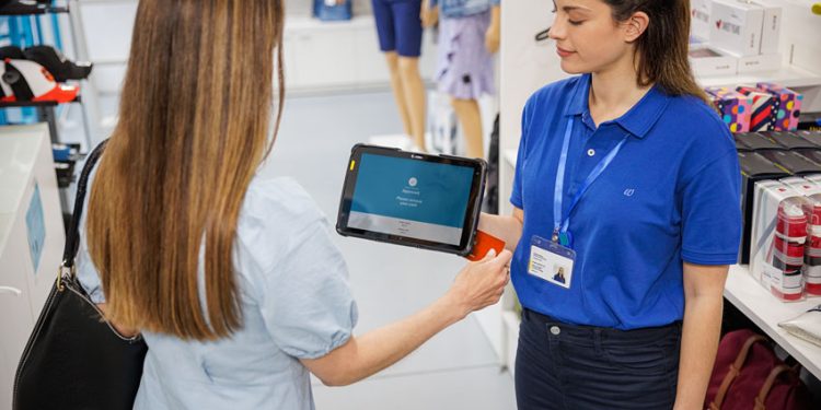 ZEBRA LANZA AL MERCADO CHILENO EL ORDENADOR MÓVIL TC15 Y LAS TABLETS ET4X