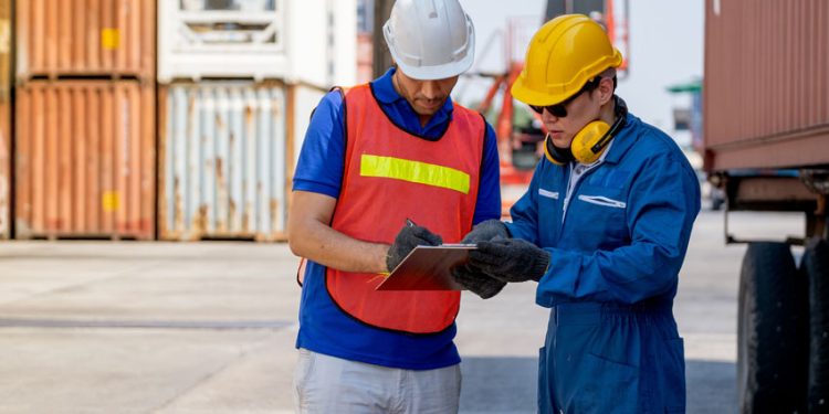 ¿CÓMO REDUCIR COSTOS EN IMPORTACIONES DESDE CHINA Y AUMENTAR GANANCIAS? 