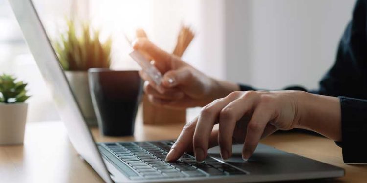 E-COMMERCE: EXPECTATIVAS Y REALIDADES