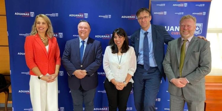 REPRESENTANTES DE FIATA SE REÚNEN CON LA DIRECTORA NACIONAL DE ADUANAS Y LÍDERES DE LA INDUSTRIA LOGÍSTICA NACIONAL