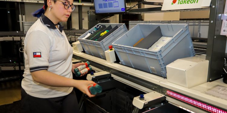 SMU INAUGURA SU PRIMER MICRO FULFILLMENT CENTER Y REFUERZA SU E-COMMERCE CON ROBOTIZACIÓN