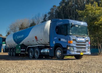 ENAP RECAMBIA FLOTA DE CAMIONES CON DIÉSEL A GAS NATURAL